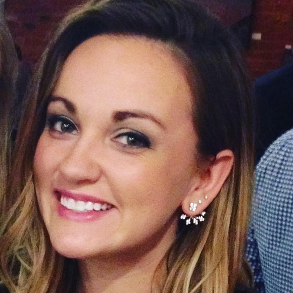 Meet your Posher, Alicia - Picture 1 of 1